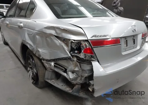 2012 Honda Accord 2.4 Lx z USA, uszkodzony, nr VIN 1HGCP2F31CA017556